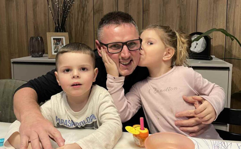 O nás - Mobilné nastreľovanie náušníc